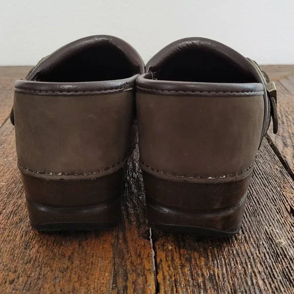 Dansko Pammy Milled Nubuck Leather Clog - Picture 6 of 9